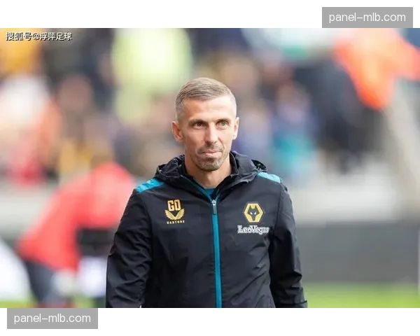 官方：狼队与主教练加里·奥尼尔续约至2028年